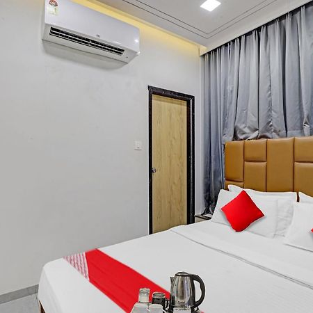 Hotel O Royal Orbit Surat Buitenkant foto