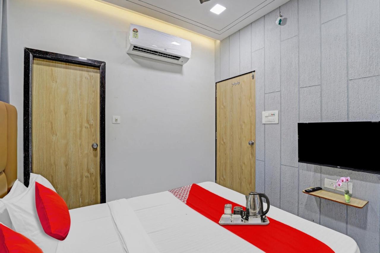 Hotel O Royal Orbit Surat Buitenkant foto