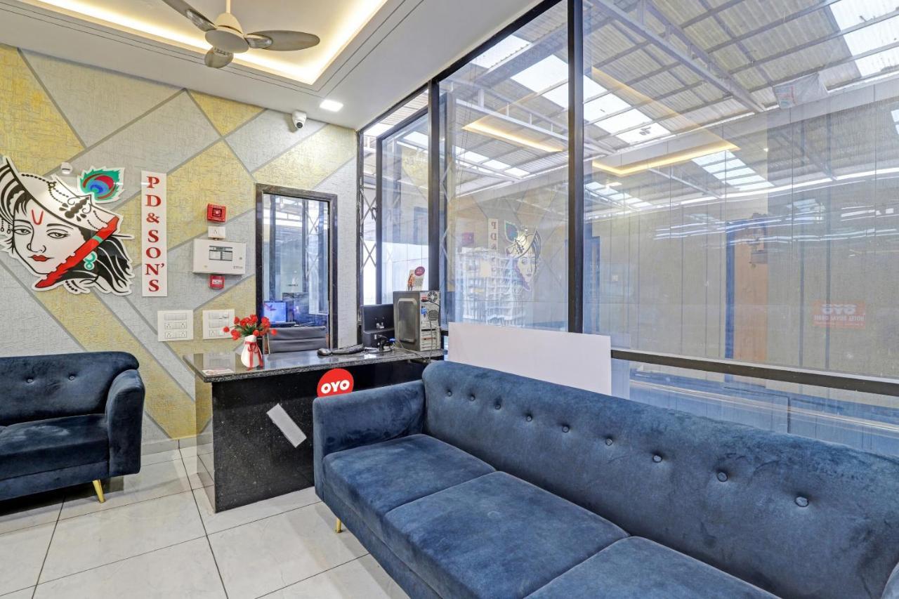 Hotel O Royal Orbit Surat Buitenkant foto