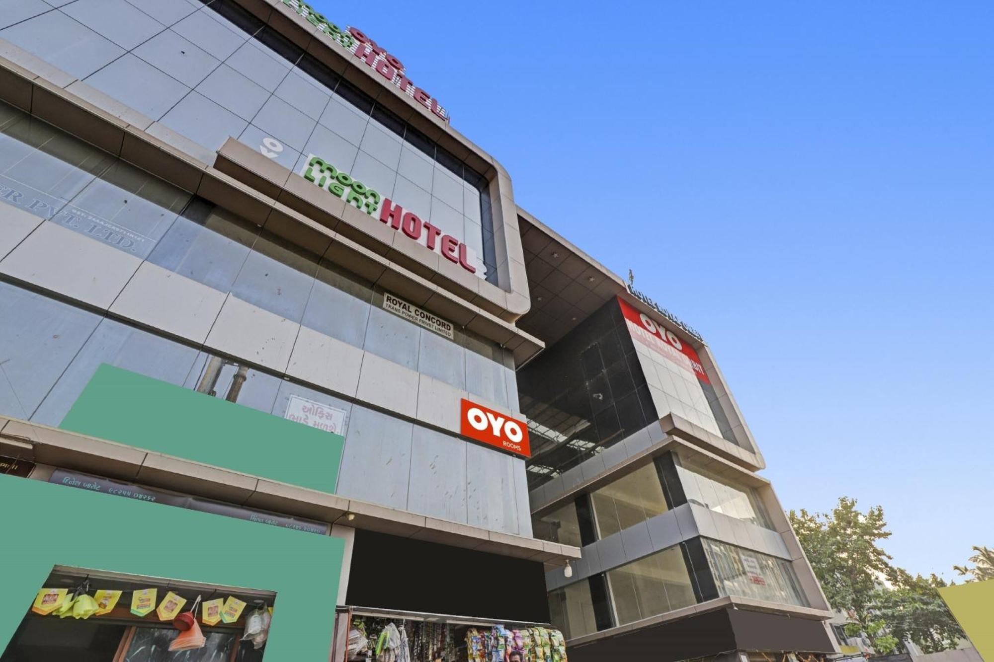 Hotel O Royal Orbit Surat Buitenkant foto