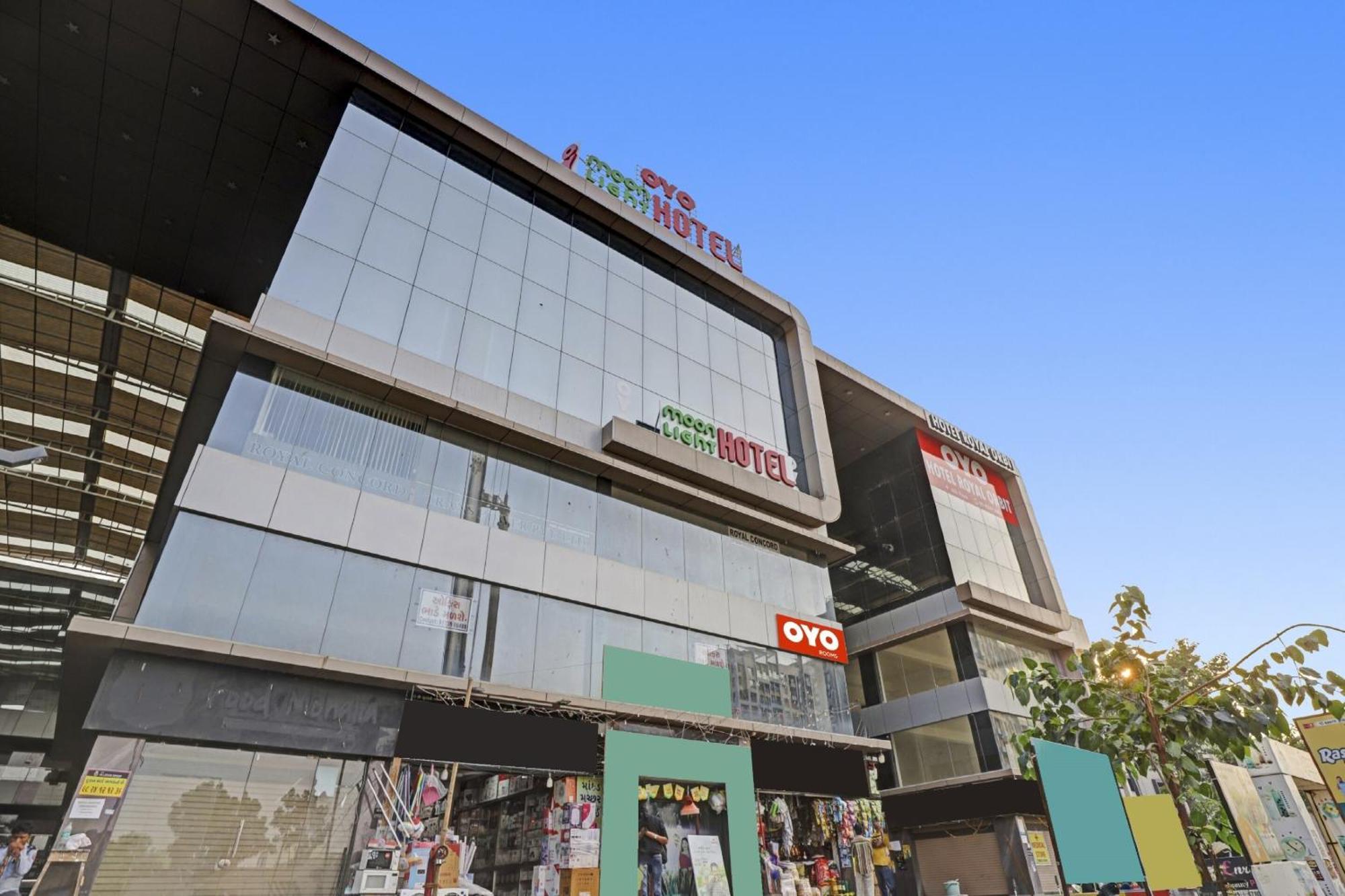 Hotel O Royal Orbit Surat Buitenkant foto
