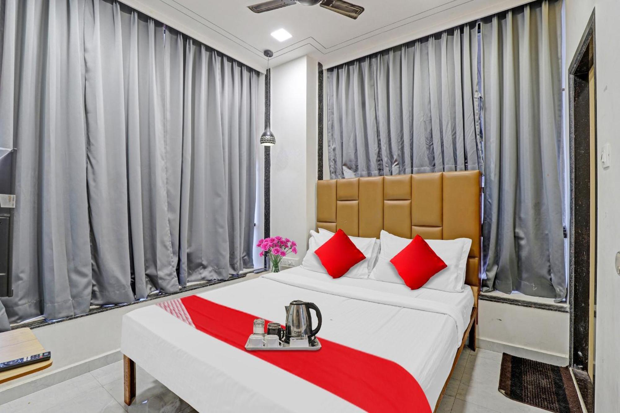 Hotel O Royal Orbit Surat Buitenkant foto