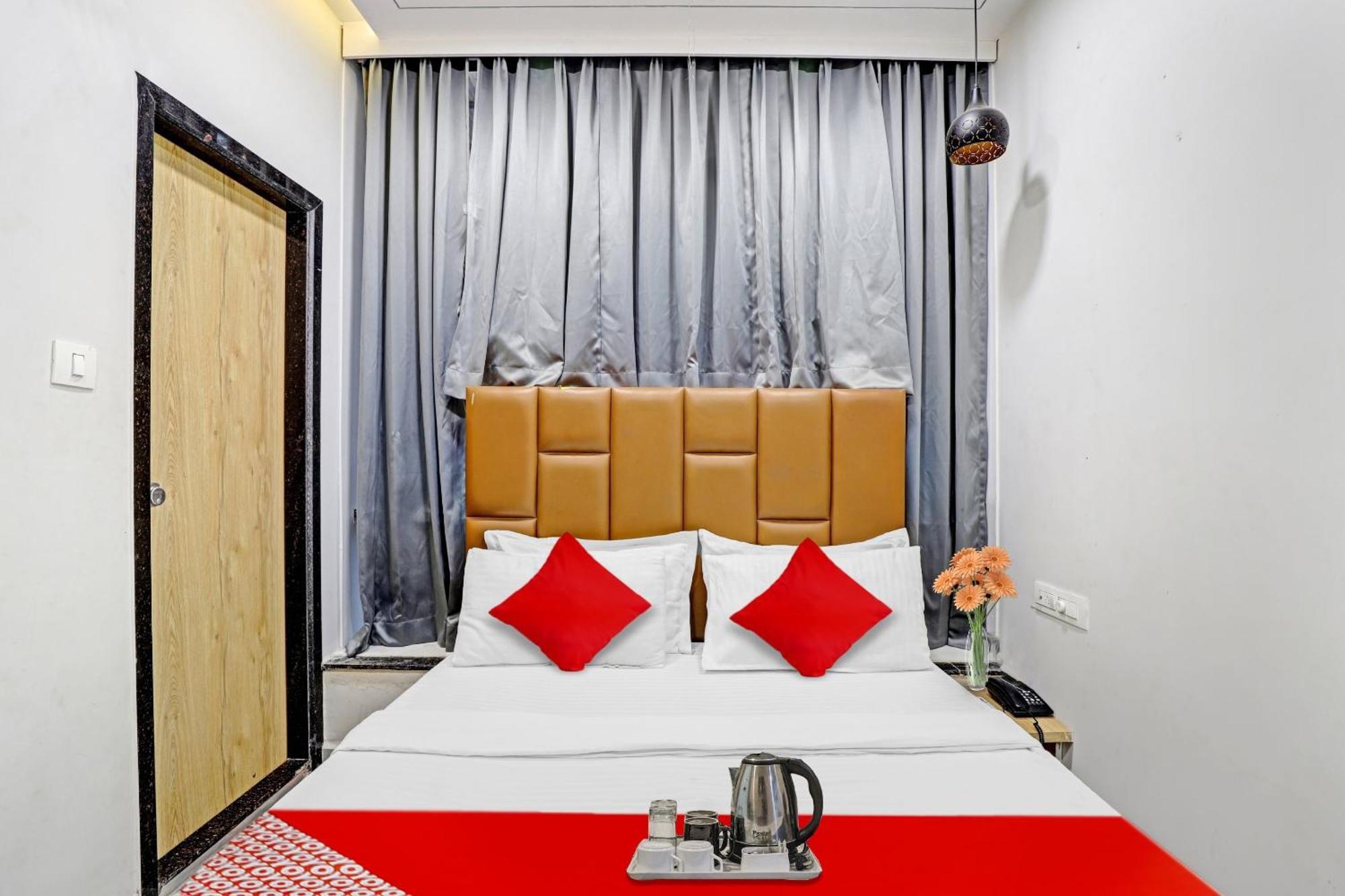 Hotel O Royal Orbit Surat Buitenkant foto